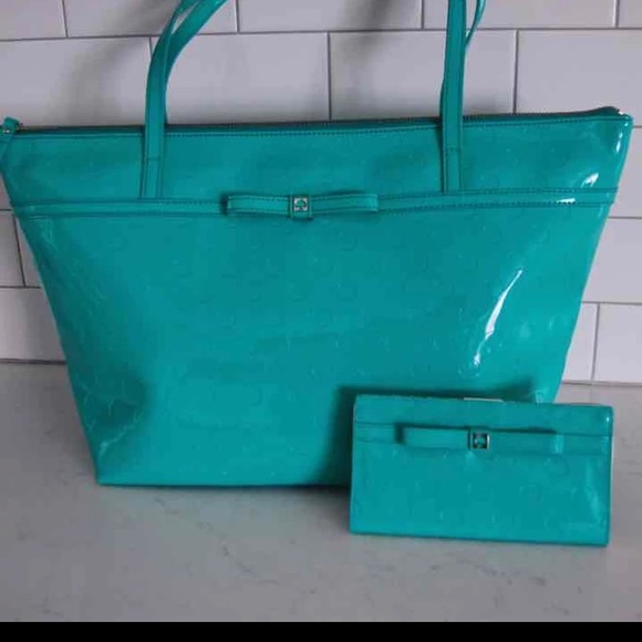 Kate Spade ♠️ Purse and matching Wallet - Picture 2 of 4